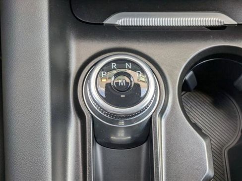 Used 2025 Ford Explorer ST image 16