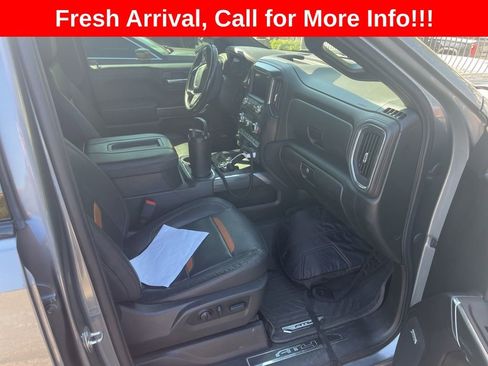 Used 2022 GMC Sierra 1500 AT4 w/ AT4 Preferred Package image 8