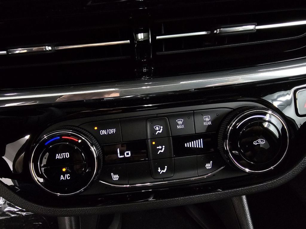 New 2026 Buick Envista Sport Touring w/ Convenience I Package FWD image 19