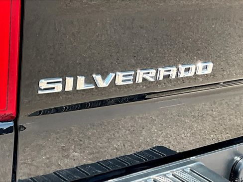 Used 2022 Chevrolet Silverado 1500 RST w/ Texas Edition Plus AWD/4WD image 30