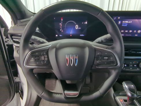 Used 2024 Buick Envista Sport Touring w/ Convenience I Package image 29