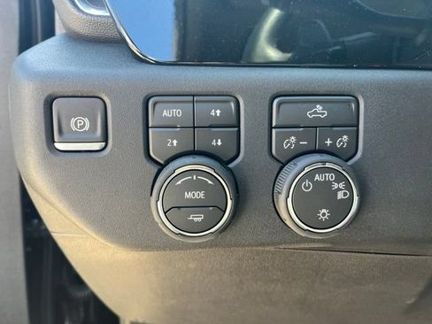 Used 2026 Chevrolet Silverado 1500 LT AWD/4WD image 6