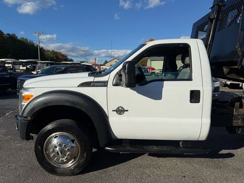 Used 2015 Ford F550 4x4 Regular Cab Super Duty image 4