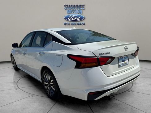 Used 2023 Nissan Altima 2.5 SV image 7