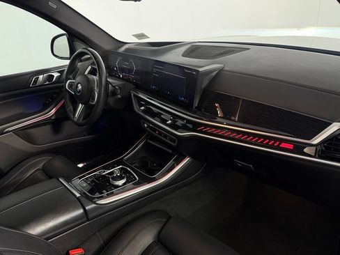 Used 2025 BMW X5 M60i AWD/4WD image 32