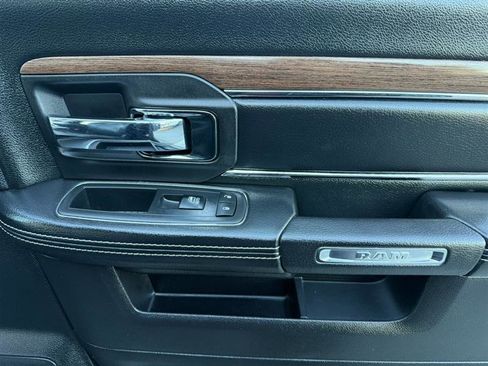 Used 2016 RAM 3500 Laramie image 19