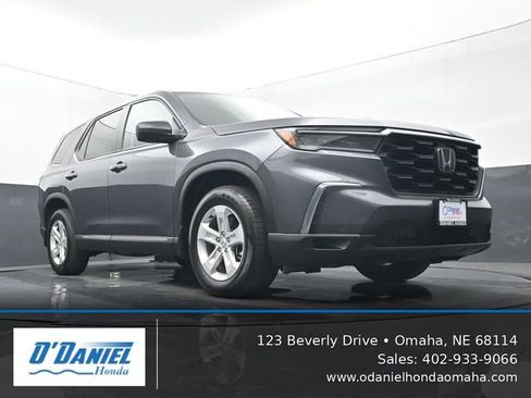 Used 2023 Honda Pilot LX image 14