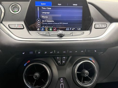 Used 2022 Chevrolet Blazer LT FWD image 21