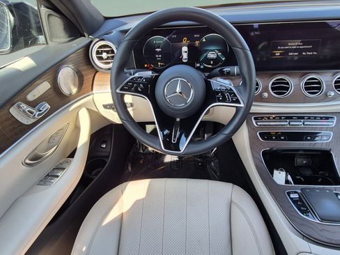 Used 2023 Mercedes-Benz E 350 Sedan image 11