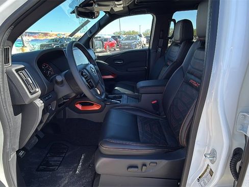 Used 2025 Nissan Frontier Pro-X w/ Pro Premium Package image 11
