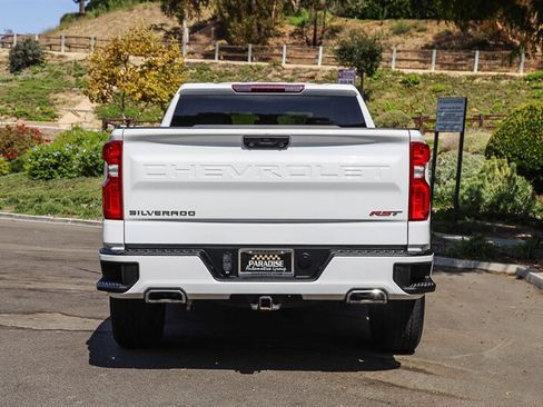 Used 2023 Chevrolet Silverado 1500 RST w/ Z71 Off-Road Package AWD/4WD image 4