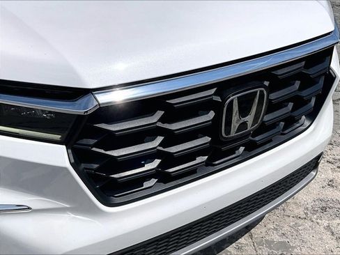 Used 2025 Honda Pilot EX-L image 30