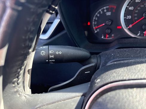 Used 2022 Toyota Corolla SE w/ Carpet Mat Package (TMS) image 31