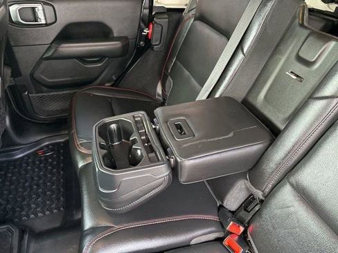 Certified 2019 Jeep Wrangler Unlimited Rubicon image 32