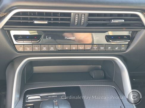 Certified 2025 MAZDA CX-70 Plug-In Hybrid w/ Premium Plus AWD/4WD image 29