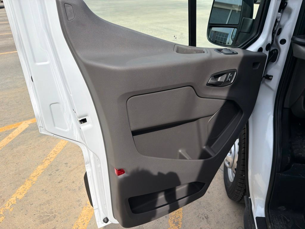 New 2026 Ford Transit 150 148 Medium Roof AWD image 19
