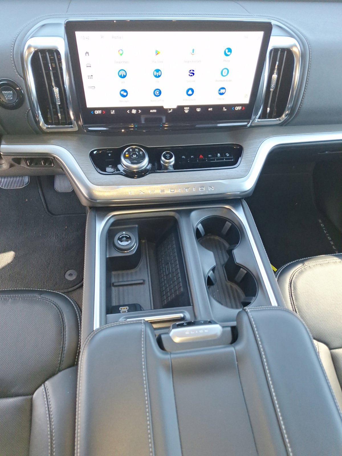 Used 2025 Ford Expedition Platinum AWD/4WD image 14