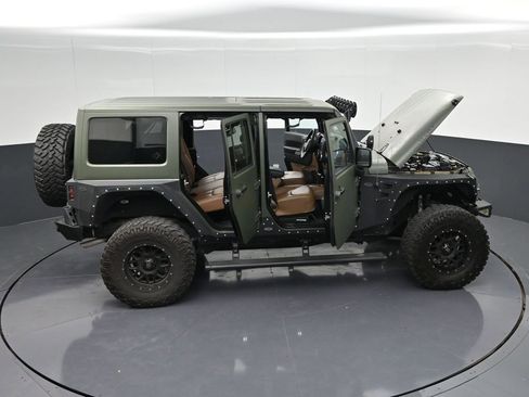 Used 2015 Jeep Wrangler Unlimited Sahara w/ Max Tow Package image 35