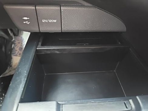 Used 2018 Toyota Camry XLE w/ Audio Package image 13