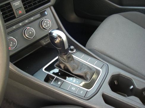 Used 2020 Volkswagen Jetta S w/ Driver Assistance Package FWD image 6