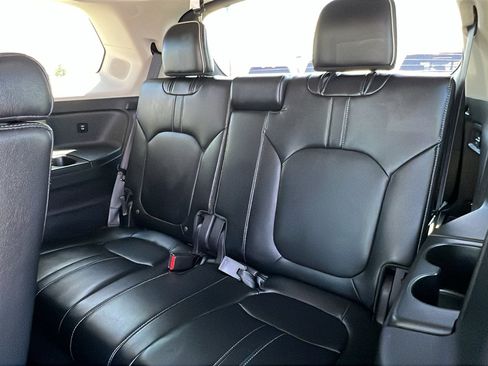 Used 2025 Honda Pilot Elite image 14