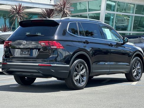 Used 2023 Volkswagen Tiguan SE image 5