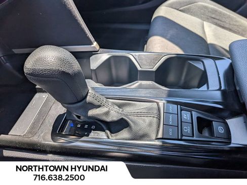 Used 2025 Toyota Camry LE AWD/4WD image 14