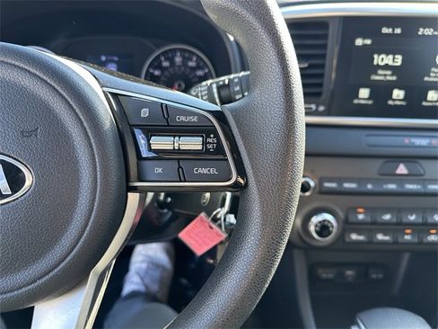 Used 2022 Kia Sportage LX image 28