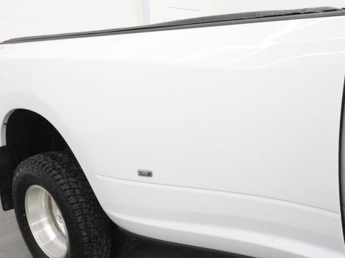 Used 2022 RAM 3500 Big Horn w/ Level C Equiment Group image 26