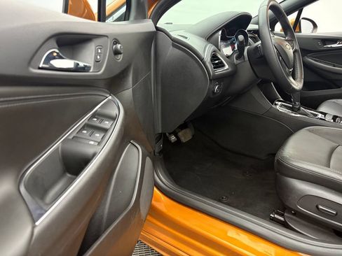 Used 2017 Chevrolet Cruze Premier w/ RS Package FWD image 15