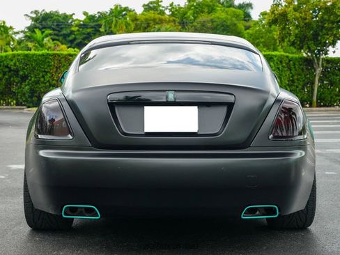 Used 2017 Rolls-Royce Wraith image 7