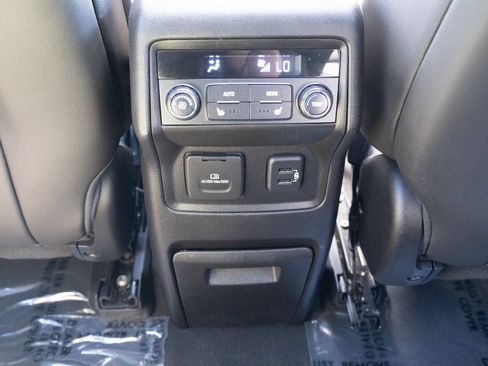 Used 2019 GMC Acadia Denali w/ GMC Pro Grade Package AWD/4WD image 18