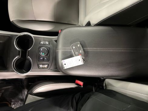 Certified 2022 GMC Terrain SLT image 26