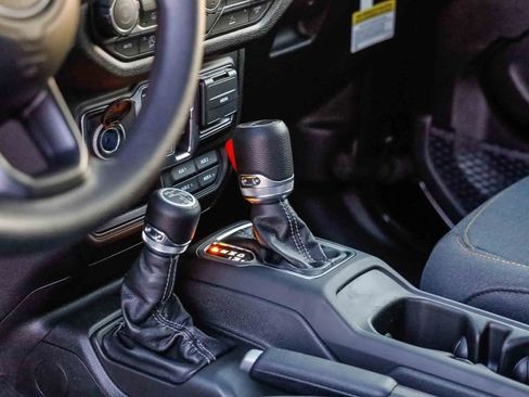 New 2026 Jeep Gladiator Sport image 24