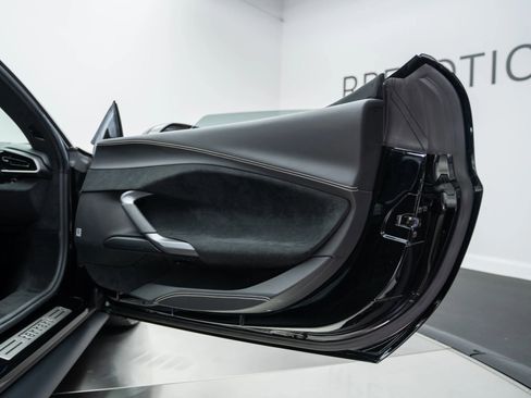 Used 2022 Ferrari 296 GTB image 27