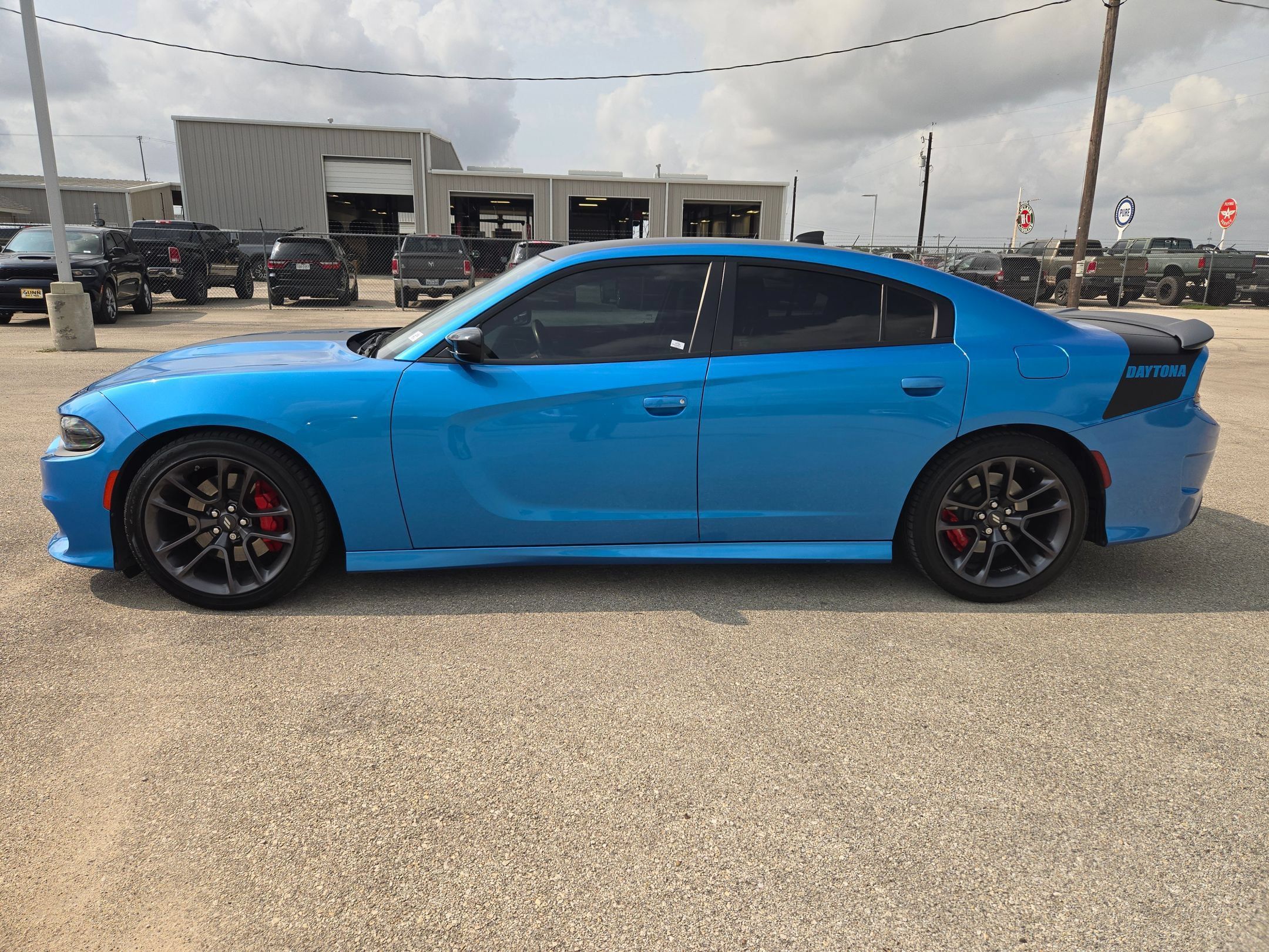 Used 2023 Dodge Charger R/T w/ Daytona Edition Group RWD image 6