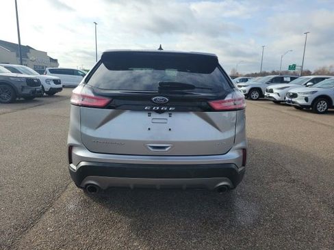 Used 2024 Ford Edge Titanium image 23