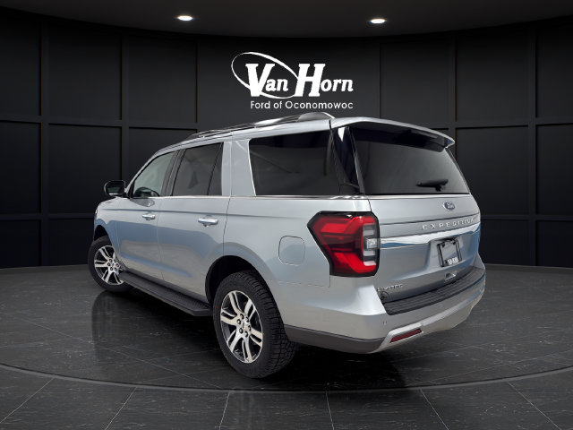 Used 2024 Ford Expedition Limited AWD/4WD image 5