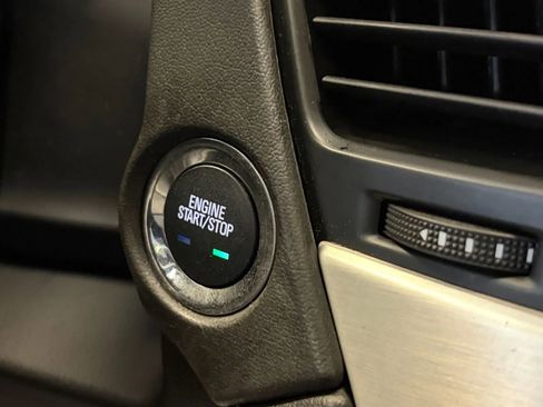 Used 2017 GMC Yukon SLT w/ Open Road Package image 25