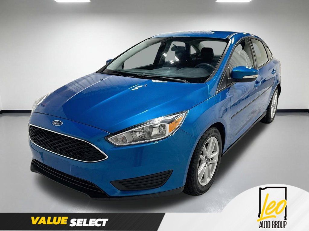 Used 2015 Ford Focus SE FWD image 1