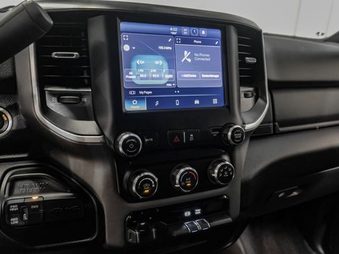 Used 2024 RAM 3500 Big Horn image 25