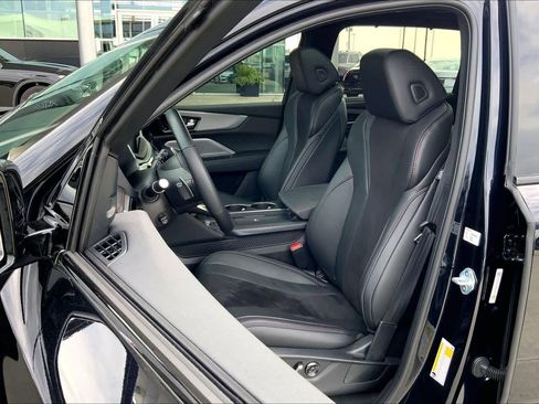 Used 2025 Acura MDX A-Spec image 7