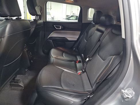 Used 2022 Jeep Compass Limited image 4