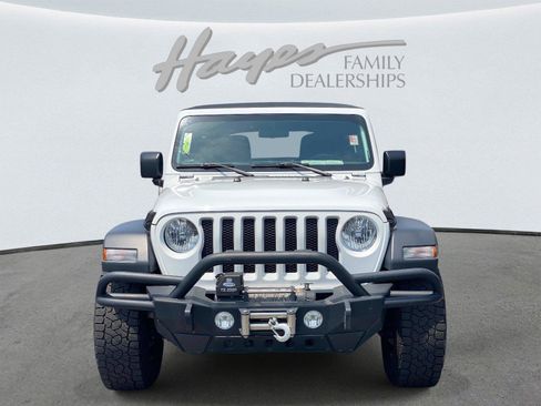 Used 2018 Jeep Wrangler Unlimited Sport AWD/4WD image 9