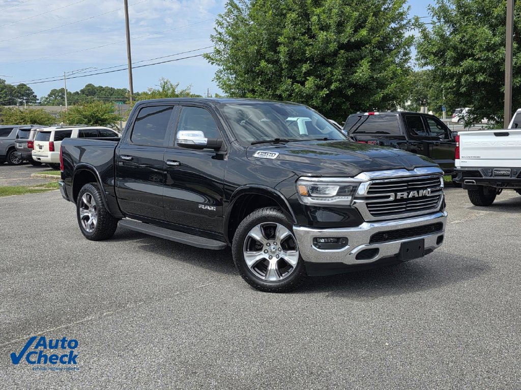 Used 2019 RAM 1500 Laramie AWD/4WD image 2