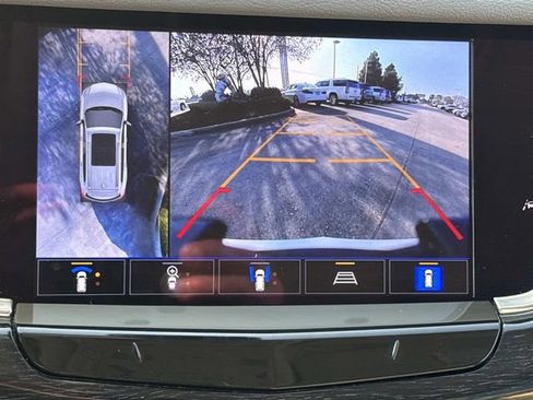 Used 2023 Cadillac XT6 Premium Luxury w/ Technology Package image 27