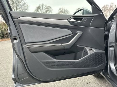 New 2026 Volkswagen Jetta SE image 14