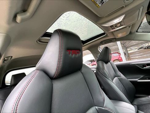 Used 2022 Toyota RAV4 TRD Off-Road image 26