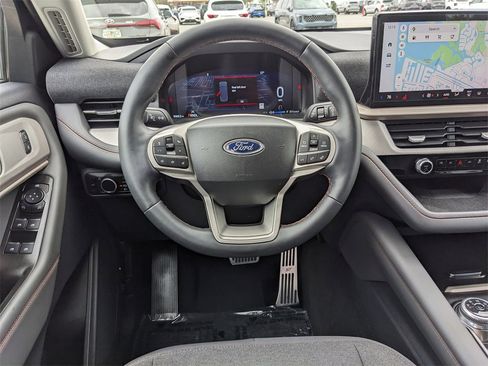 Used 2025 Ford Explorer Active image 16