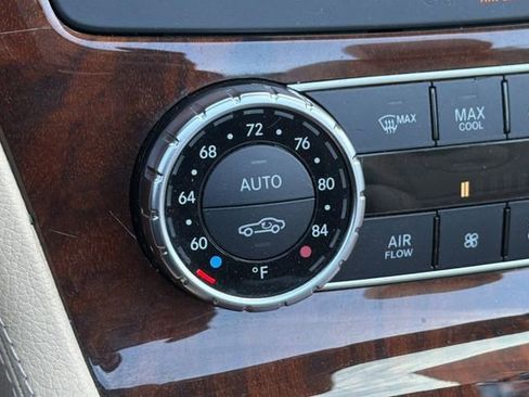 Used 2015 Mercedes-Benz SL 63 AMG image 28